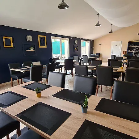 Alysa Hotel