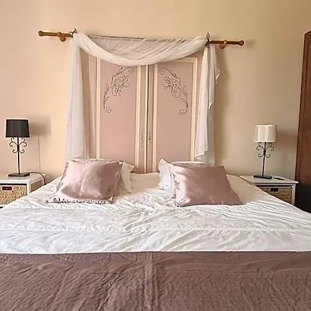 Alysa Hotel