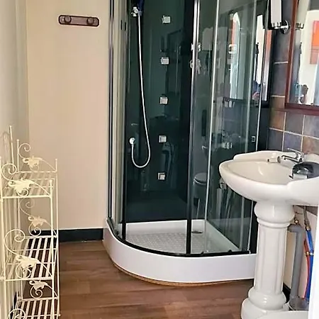 Alysa Hotel